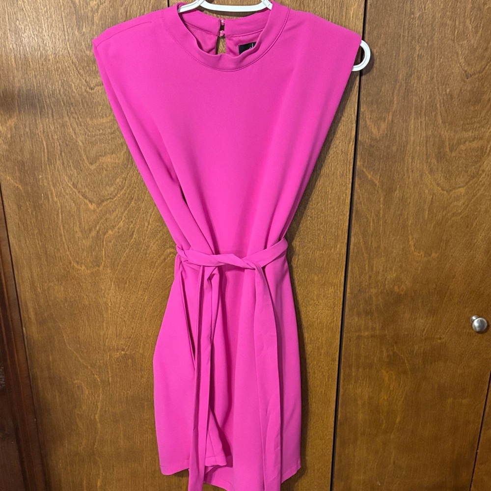 Elegant Pink Dress w/ cute belt